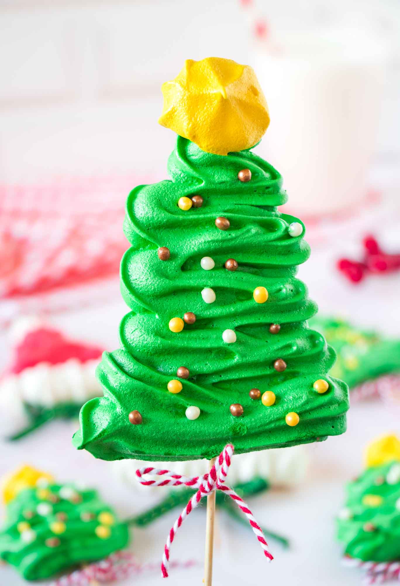 Christmas tree meringue pop