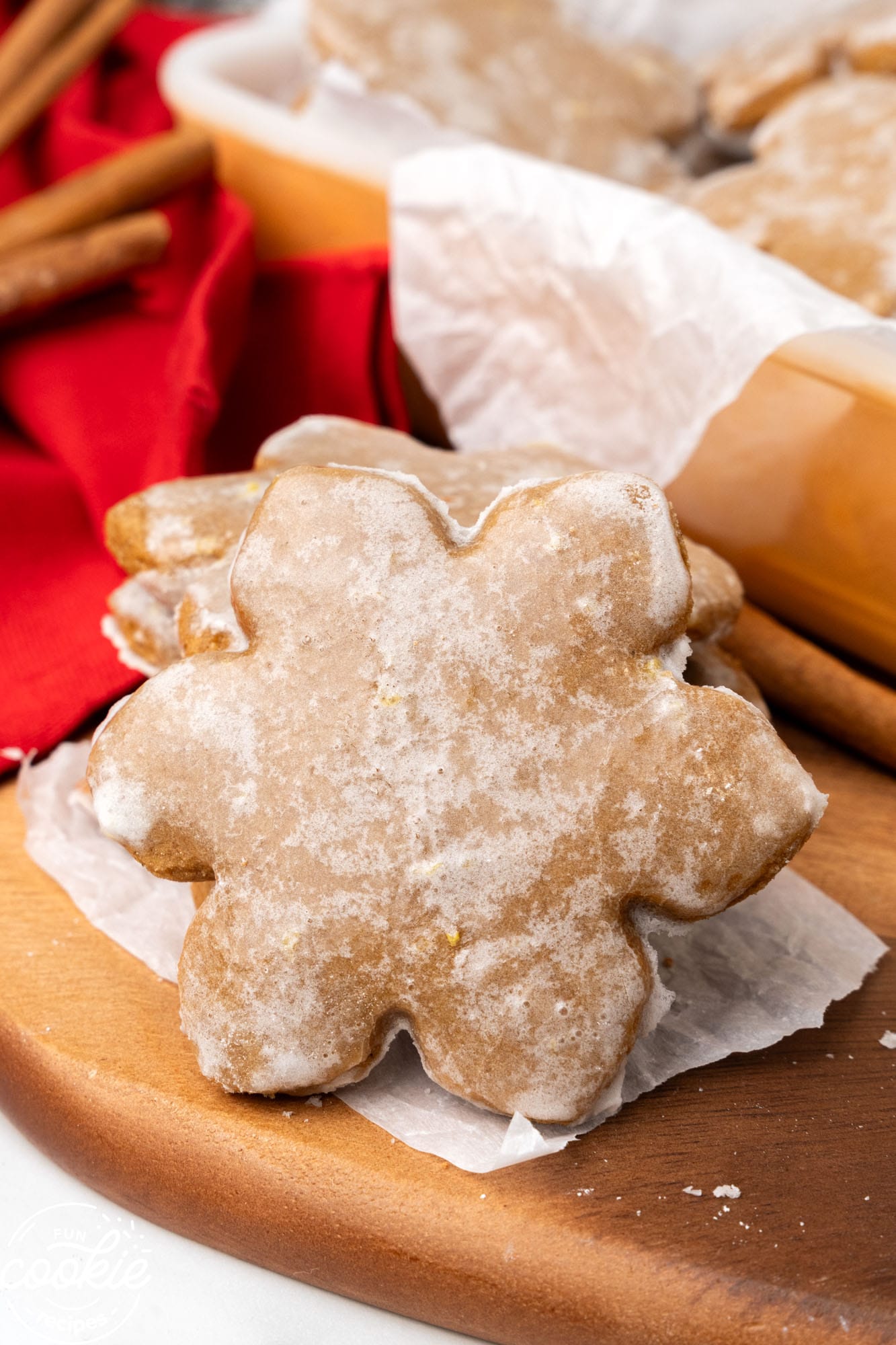 lebkuchen, cut in the shape of snowflakes